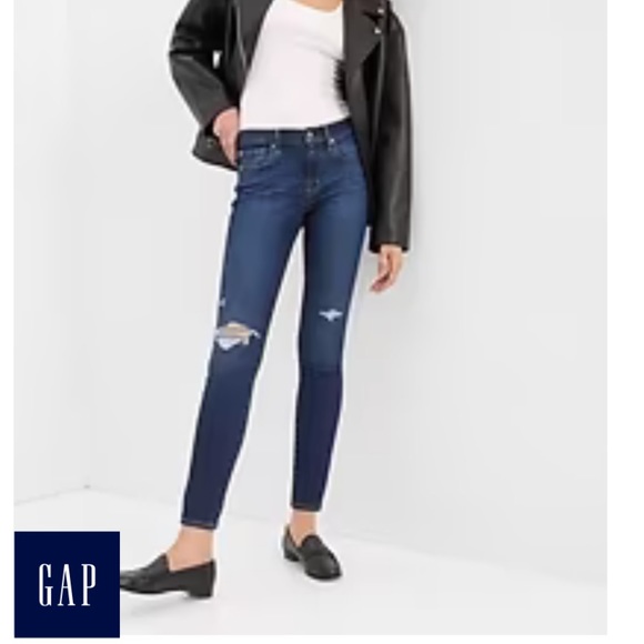 GAP Mid Rise Skinny Jeans - NWT - Picture 1 of 4